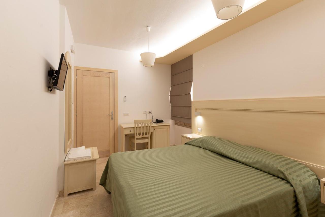 Hotel San Francisco Cala Gonone Εξωτερικό φωτογραφία